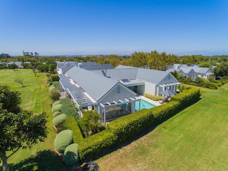 To Let 3 Bedroom Property for Rent in Steenberg Estate Western Cape